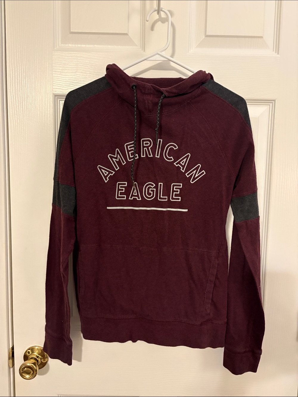 American Eagle Outfitters Maroon Crewneck Hoodie with Gray Accents